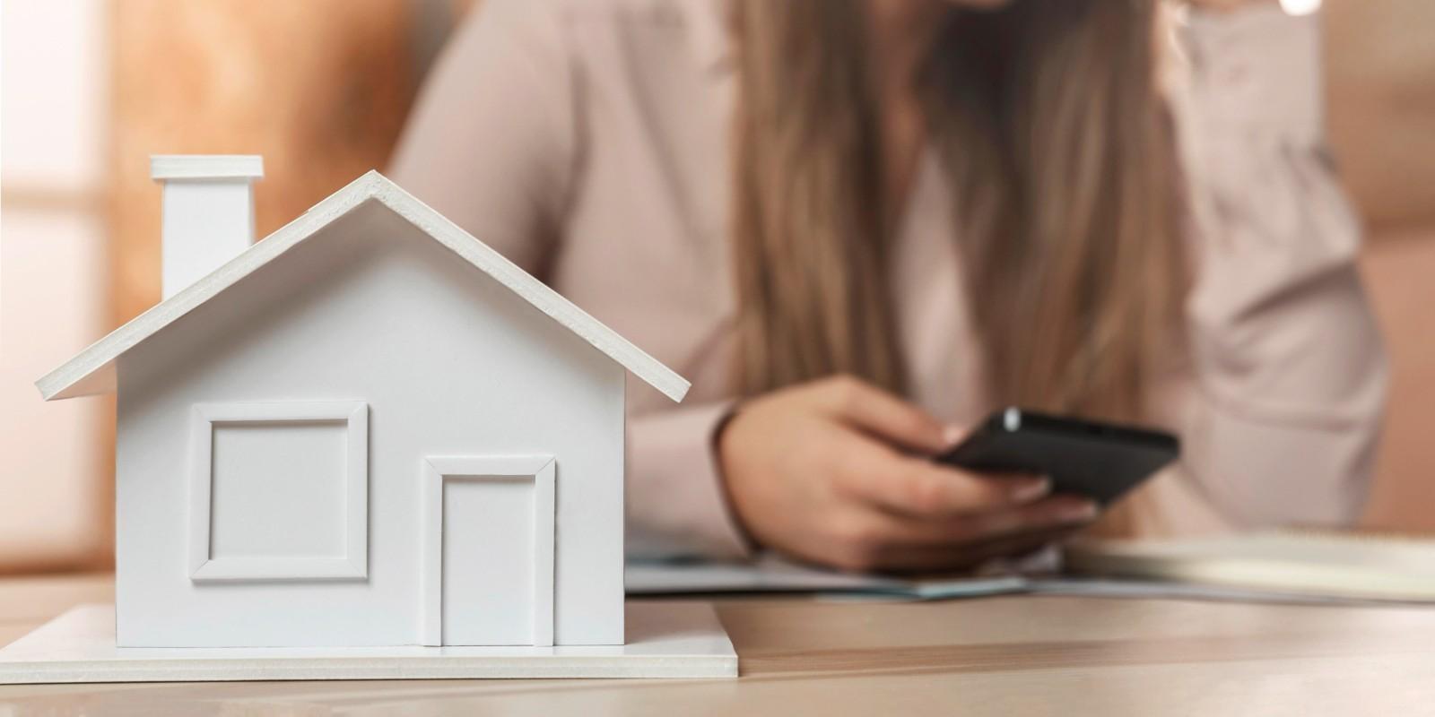 ¿Qué Gastos Adicionales Debo Considerar al Comprar una Casa?